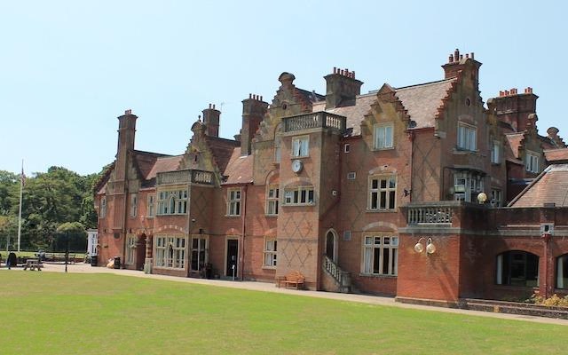 The Warren manor house wedding venue Bromley